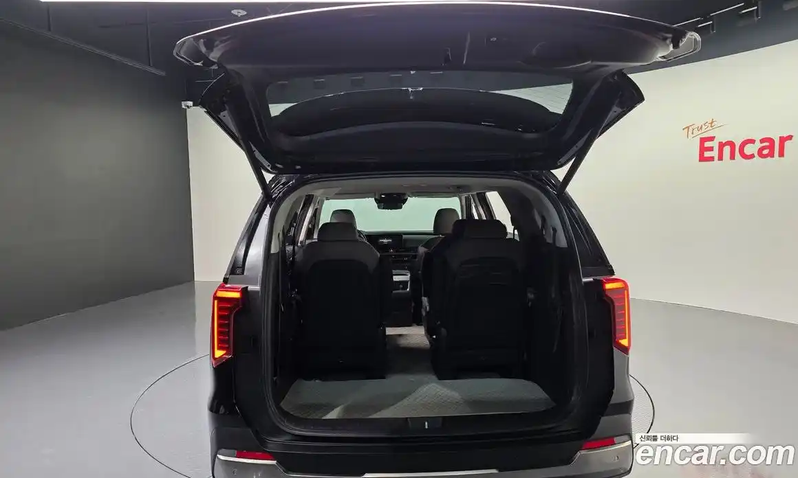 Kia Canival 2023 2.2 Автомат в Москве № 1290867, фото 20