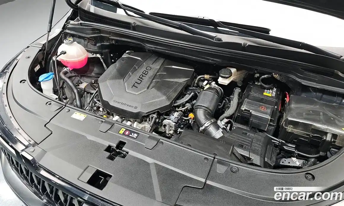 Kia Canival 2023 2.2 Автомат в Москве № 1290867, фото 6