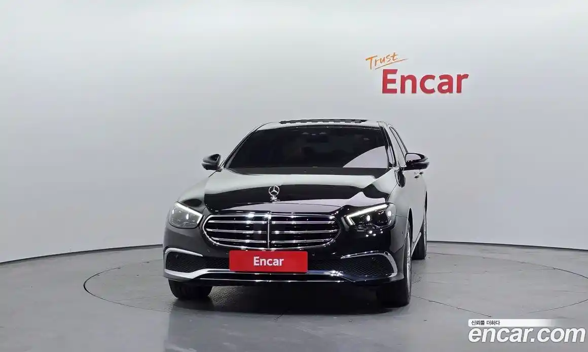 Mercedes-Benz E-Class 2023 1.9 гидро в Москве, фото 3