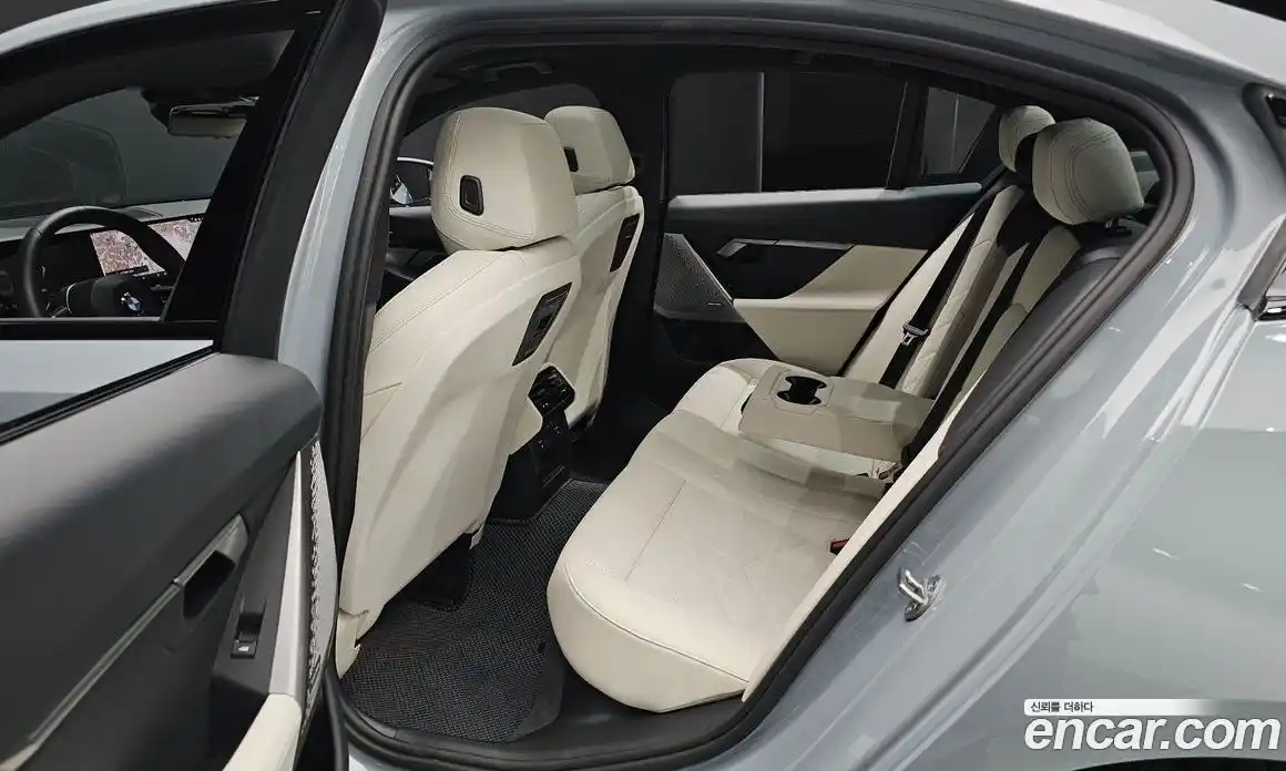 BMW 5-Series 2024 2.0 Автомат в Москве № 1291050, фото 12