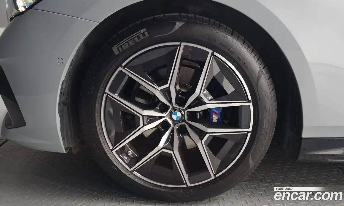 BMW 5-Series 2024 2.0 Автомат в Москве № 1291050, фото 5