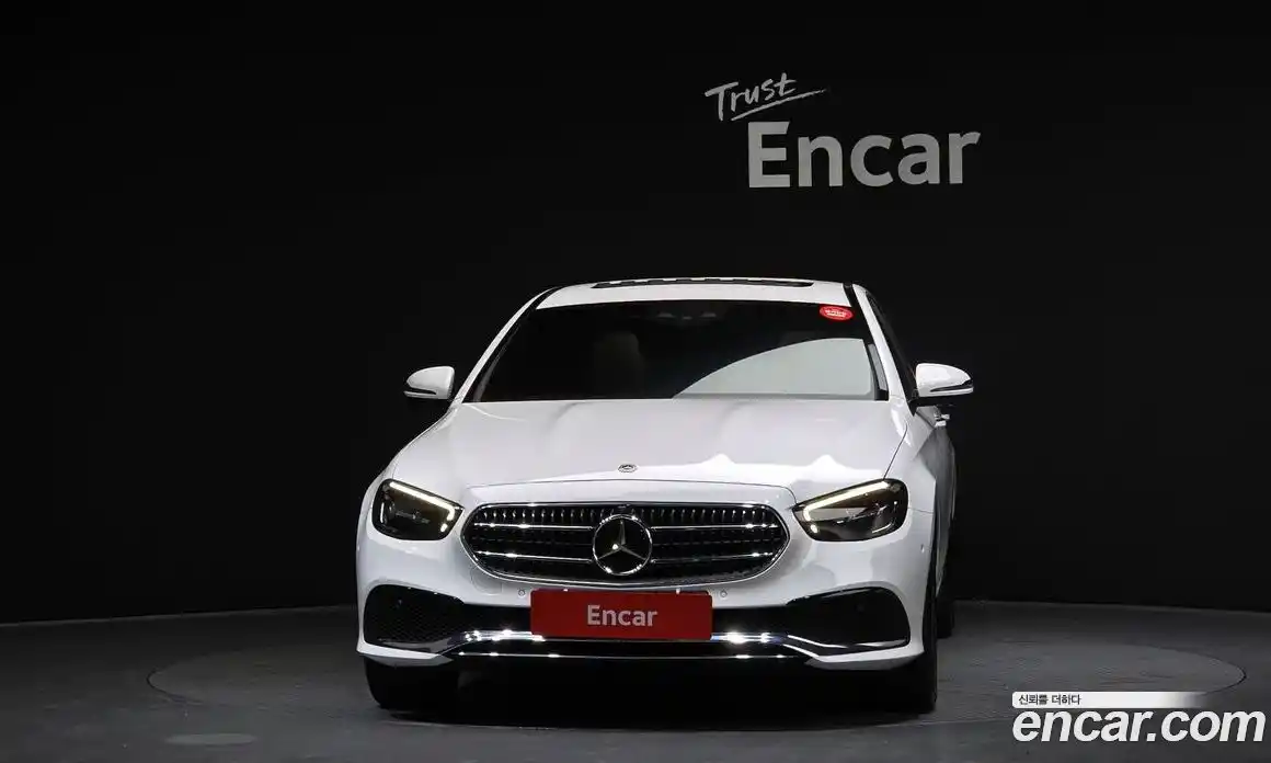 Mercedes-Benz E-Class 2021 2.0 гидро в Москве, фото 3