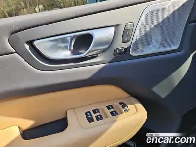 Volvo XC60 2023 2.0 гидро в Москве № 1292219, миниатюра 8