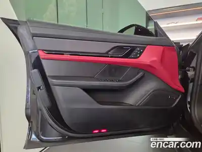 Porsche Taycan 2025 0.1 гидро в Москве № 1292795, миниатюра 10