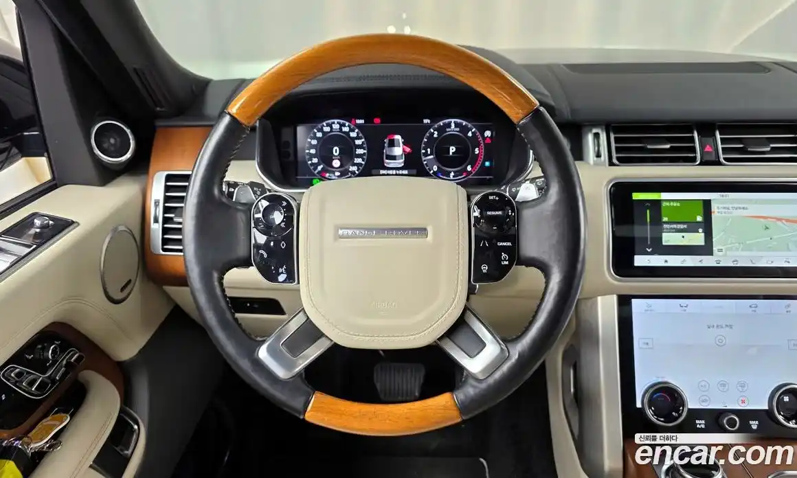 Land Rover Range-Rover 2018 4.4 гидро в Москве № 1293102, фото 13