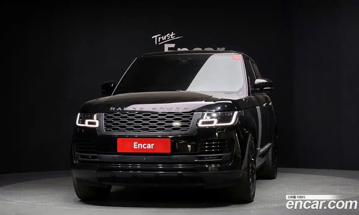 Land Rover Range-Rover 2018 4.4 гидро в Москве № 1293102, фото 3
