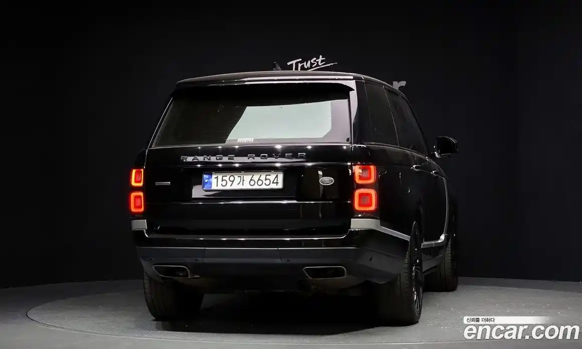 Land Rover Range-Rover 2018 4.4 гидро в Москве № 1293102, фото 4