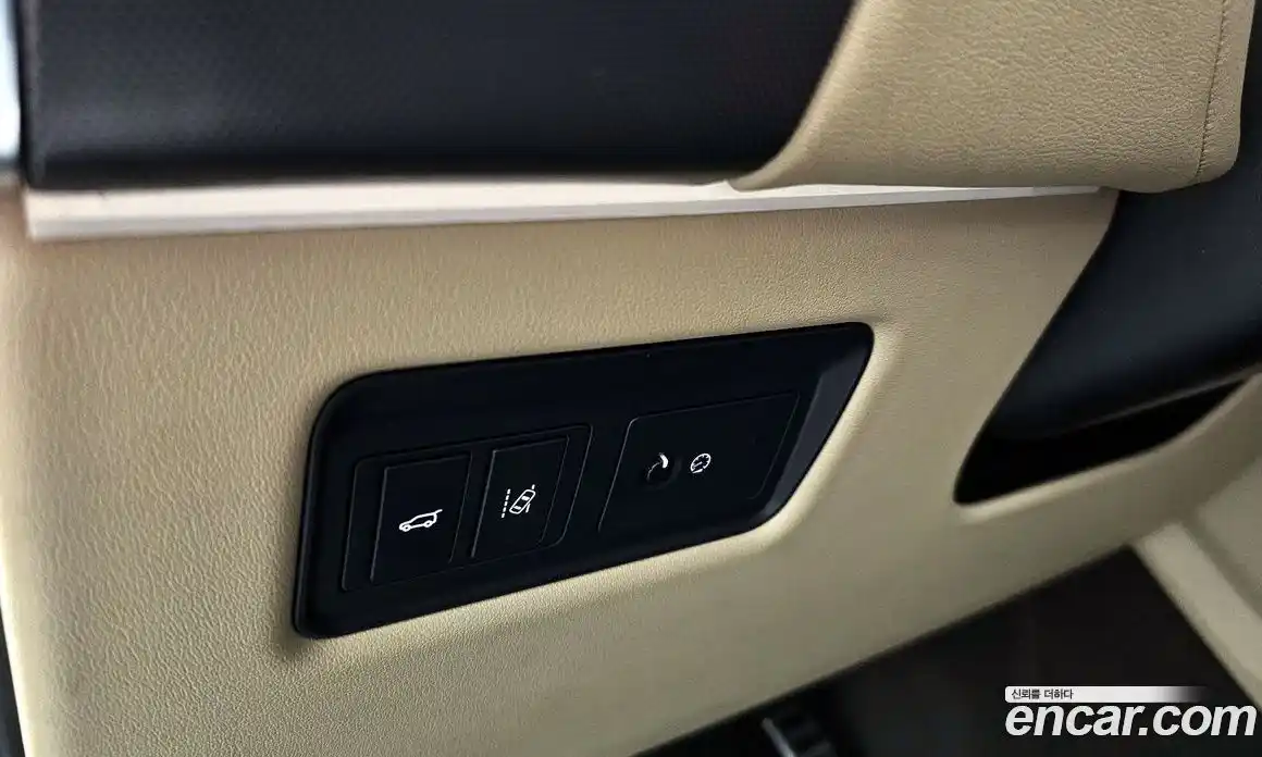 Land Rover Range-Rover Sport 2017 3.0 гидро в Москве № 1293247, фото 16