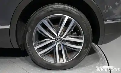 Volkswagen Tiguan 2022 2.0 гидро в Москве № 1294017, миниатюра 5