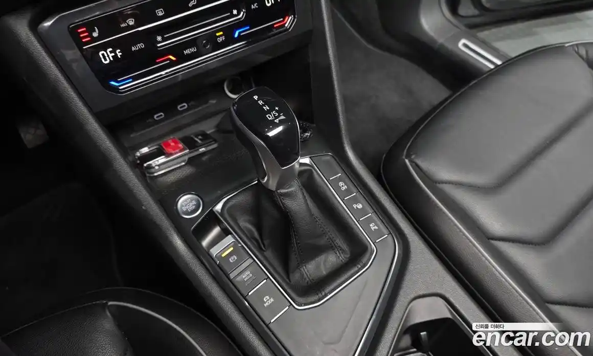 Volkswagen Tiguan 2022 2.0 гидро в Москве № 1294017, фото 9