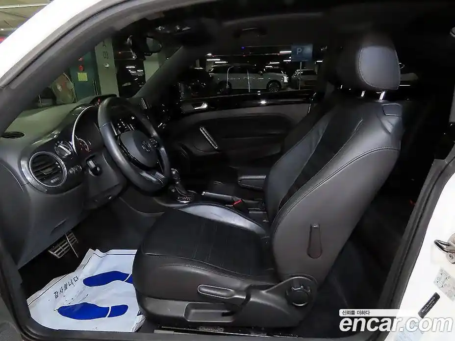Volkswagen Beatle 2013 2.0 гидро в Москве № 1294062, фото 6