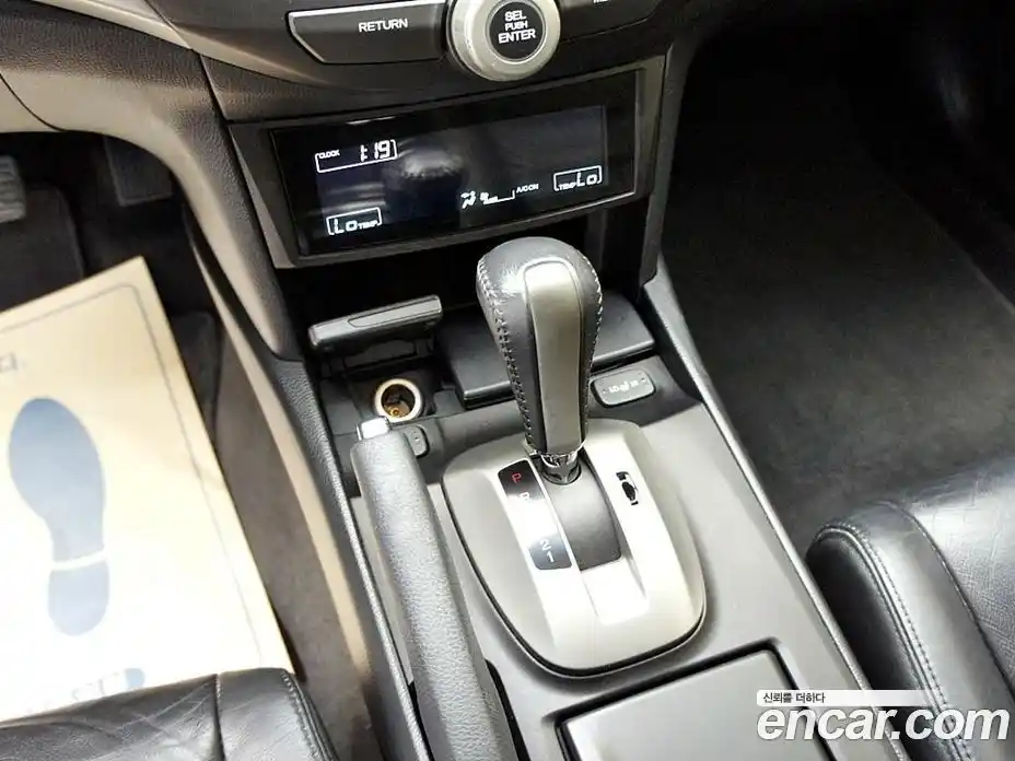 Honda Accord 2011 2.4 гидро в Москве № 1294449, фото 11