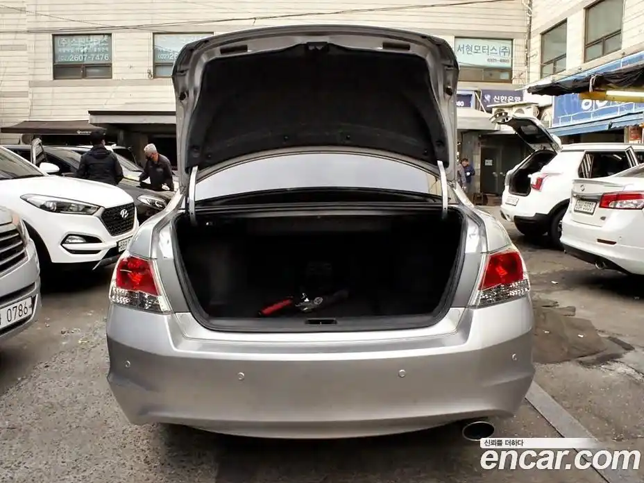 Honda Accord 2011 2.4 гидро в Москве № 1294449, фото 18