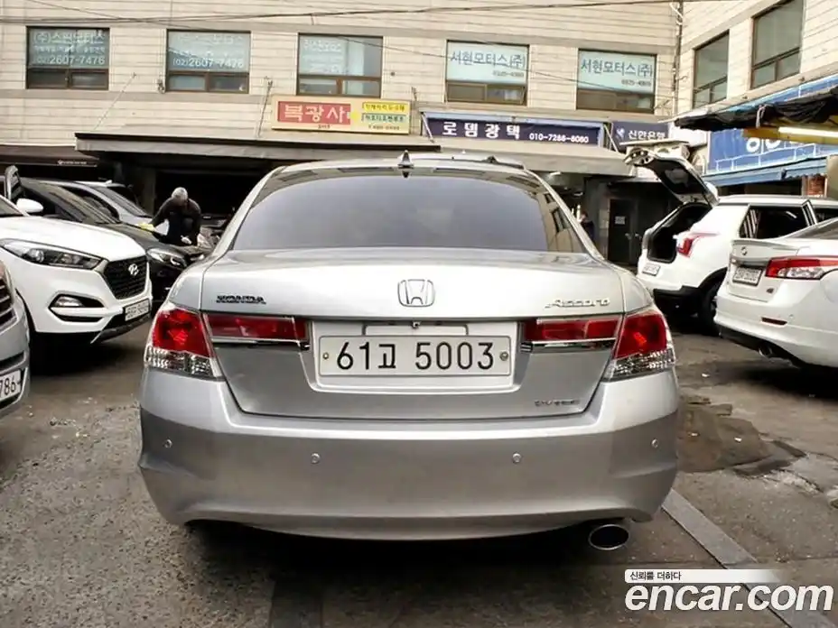 Honda Accord 2011 2.4 гидро в Москве № 1294449, фото 3