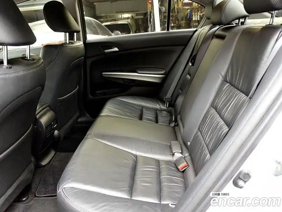 Honda Accord 2011 2.4 гидро в Москве № 1294449, фото 6