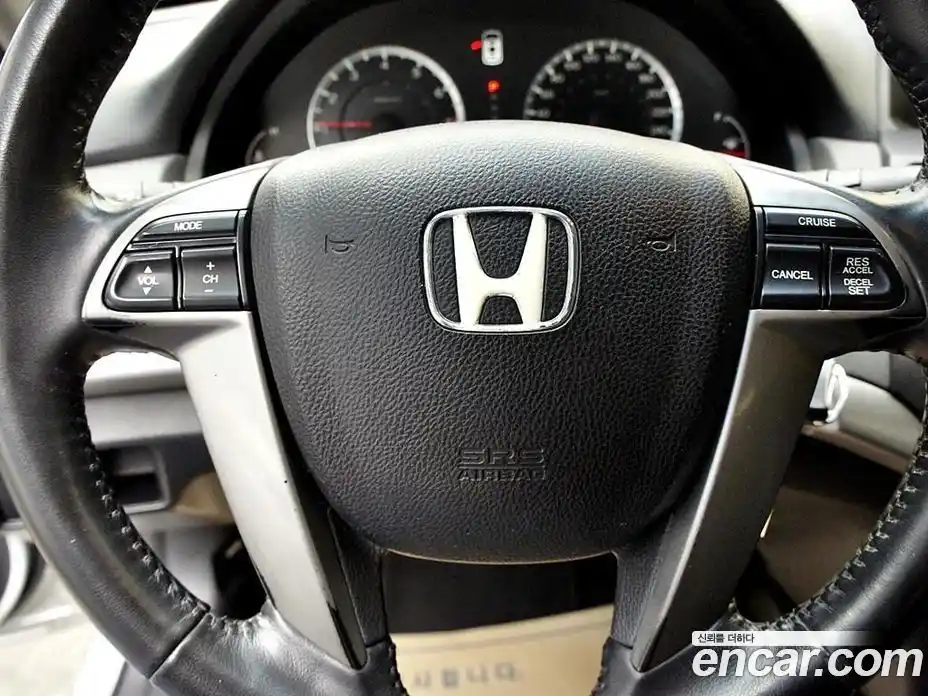 Honda Accord 2011 2.4 гидро в Москве № 1294449, фото 8