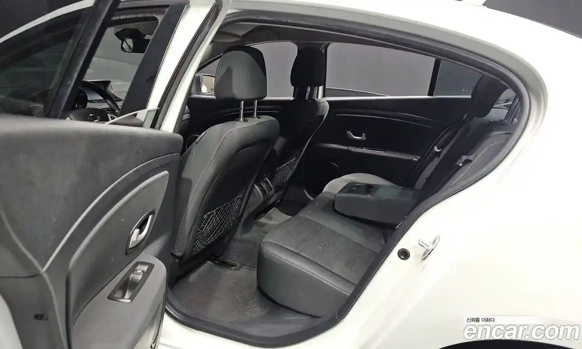 Renault SM3 2014 1.6 гидро в Москве № 148361, фото 19