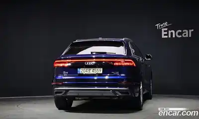 Audi Q8 2021 3.0 гидро в Москве № 163131, миниатюра 4