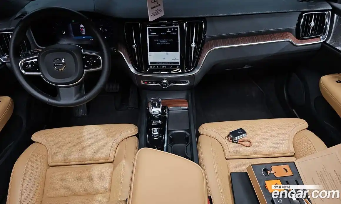 Volvo V60 2023 2.0 гидро в Москве № 164283, фото 6