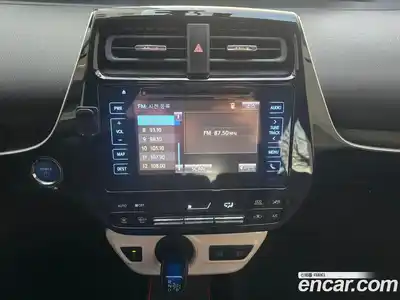 Toyota Prius 2017 1.8 гидро в Москве № 170362, миниатюра 12