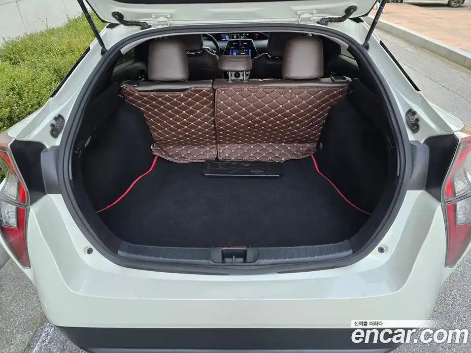 Toyota Prius 2017 1.8 гидро в Москве № 170362, фото 20