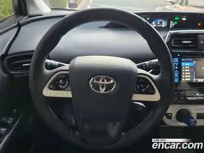 Toyota Prius 2017 1.8 гидро в Москве № 170362, миниатюра 10