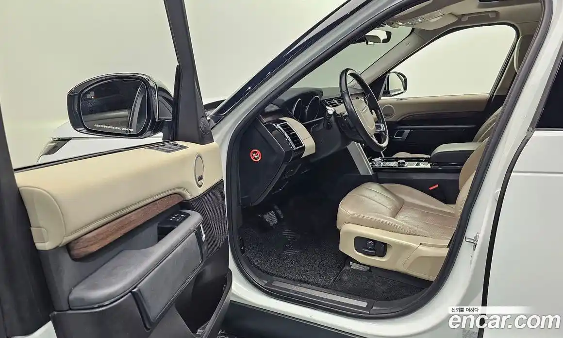 Land Rover Discovery 2017 3.0 гидро в Москве № 198305, фото 10