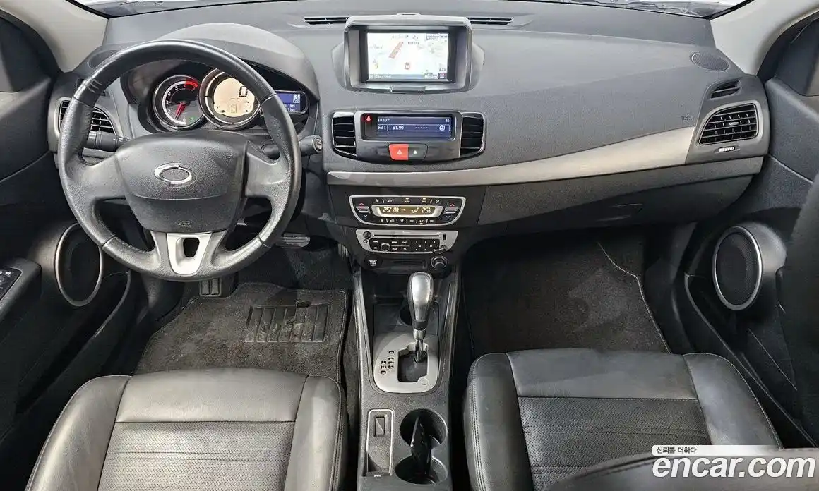 Renault SM3 2018 1.6 гидро в Москве № 207536, фото 7