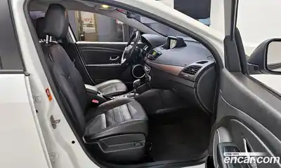 Renault SM3 2018 1.6 гидро в Москве № 207536, миниатюра 10