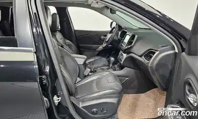 Jeep Cherokee 2018 2.4 гидро в Москве № 232653, миниатюра 11