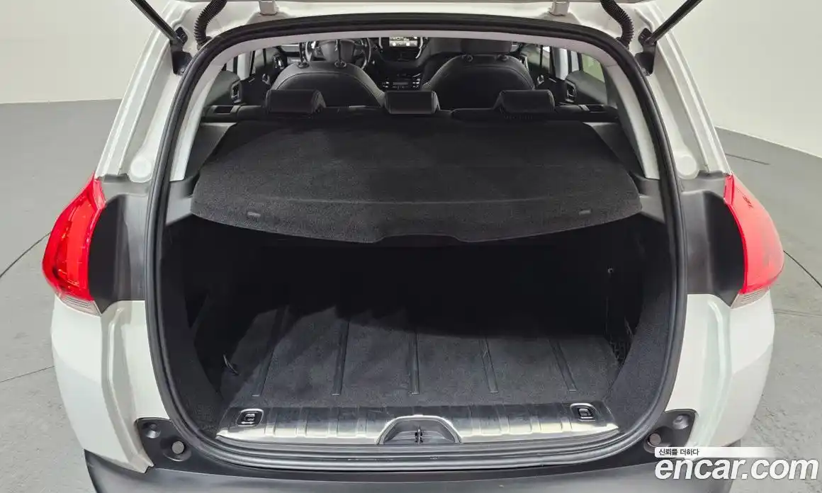 Peugeot 2008 2015 1.6 гидро в Москве № 234699, фото 20