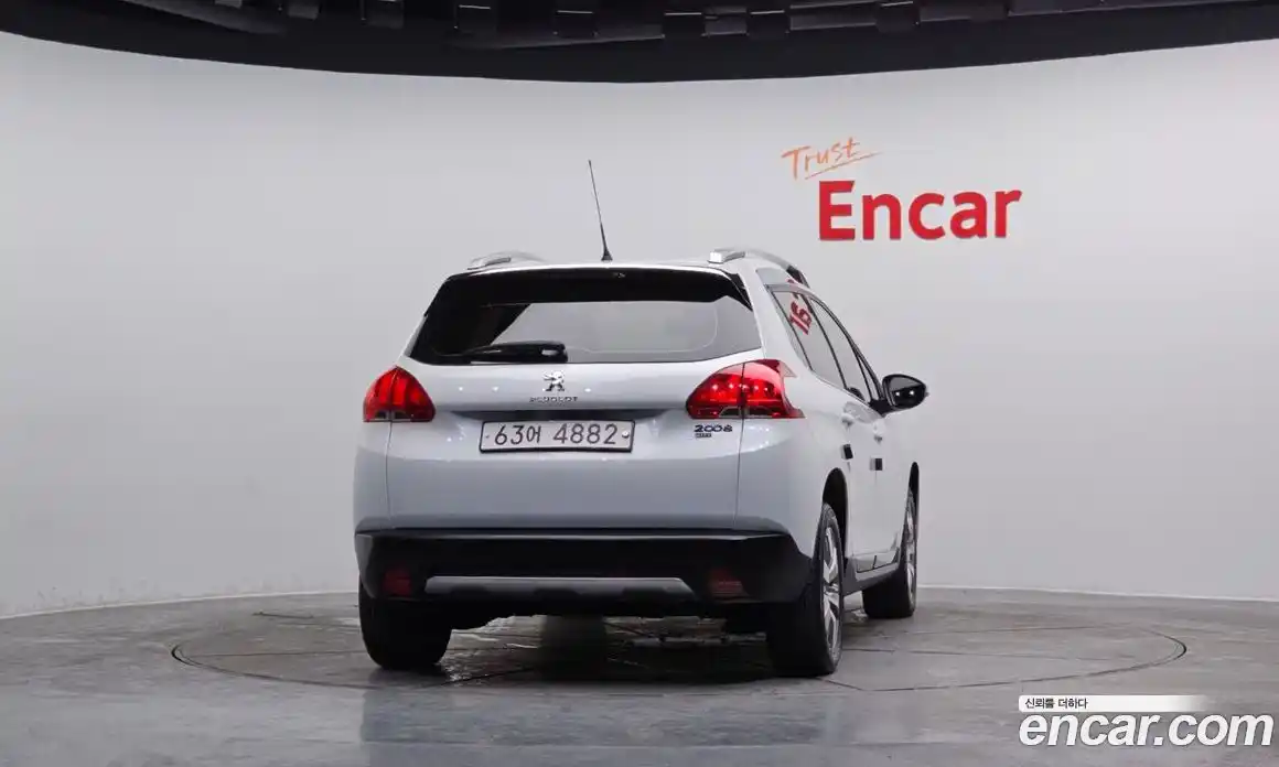 Peugeot 2008 2015 1.6 гидро в Москве № 234699, фото 4