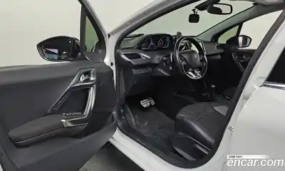 Peugeot 2008 2015 1.6 гидро в Москве № 234699, миниатюра 10