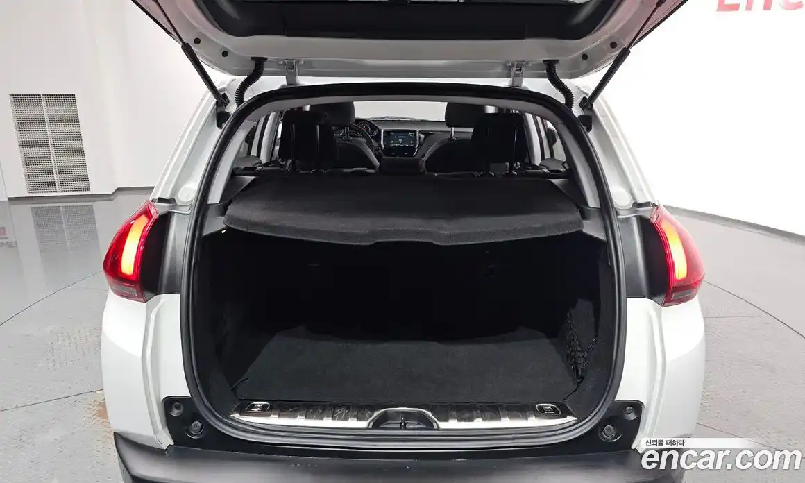 Peugeot 2008 2019 1.5 гидро в Москве № 256268, фото 19