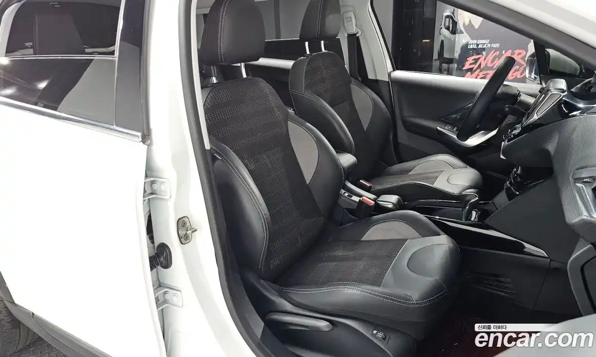 Peugeot 2008 2019 1.5 гидро в Москве № 256268, фото 9