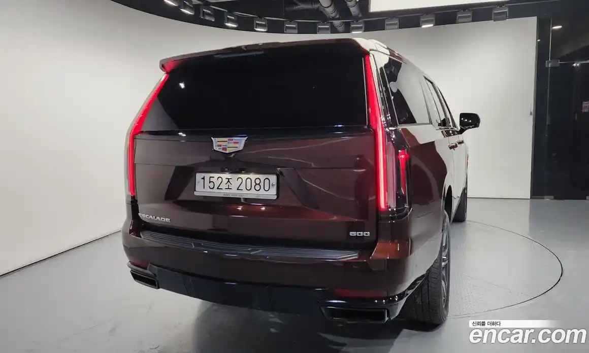 Cadillac Escalade 2022 6.2 гидро в Москве № 256409, фото 4