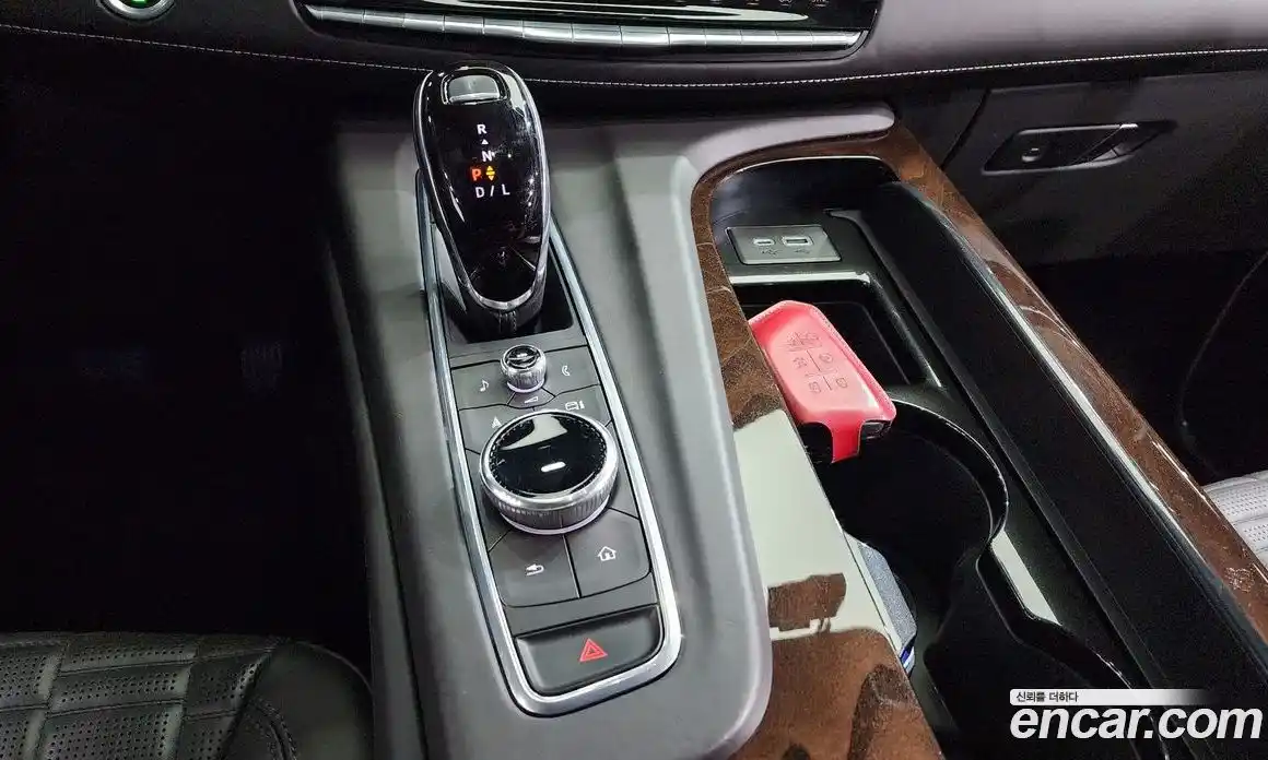Cadillac Escalade 2022 6.2 гидро в Москве № 256409, фото 9