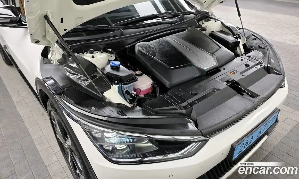 Kia EV6 2023 0.1 гидро в Москве № 287176, фото 6