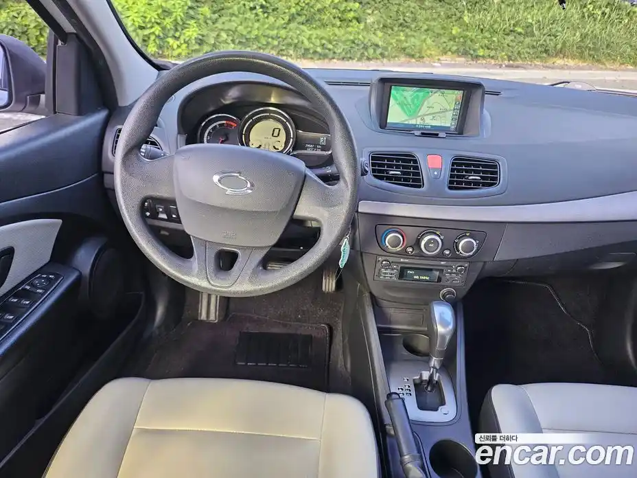 Renault SM3 2017 1.6 гидро в Москве № 106442, фото 16