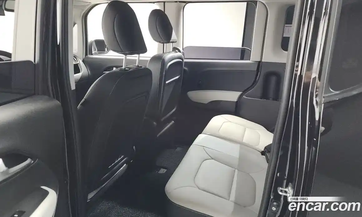 Kia Ray 2023 1.0 Автомат в Москве № 1244782, фото 11