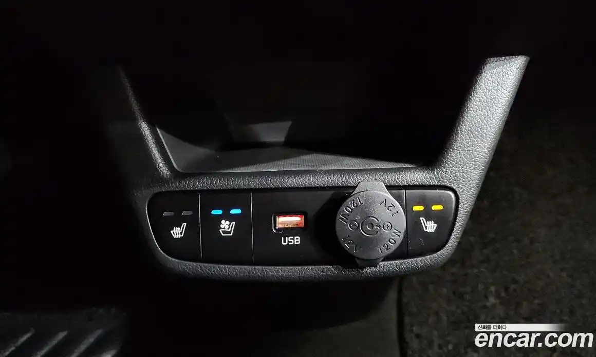 Kia Ray 2023 1.0 Автомат в Москве № 1244782, фото 12