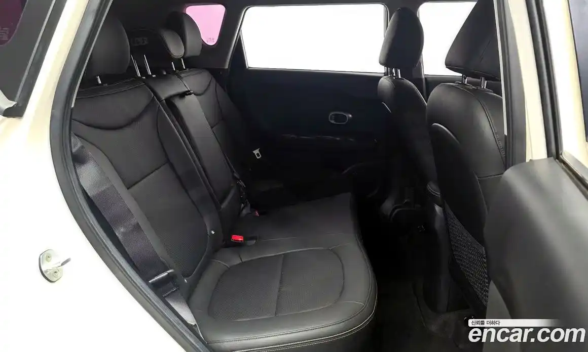 Kia Soul 2014 1.6 гидро в Москве № 1244882, фото 12