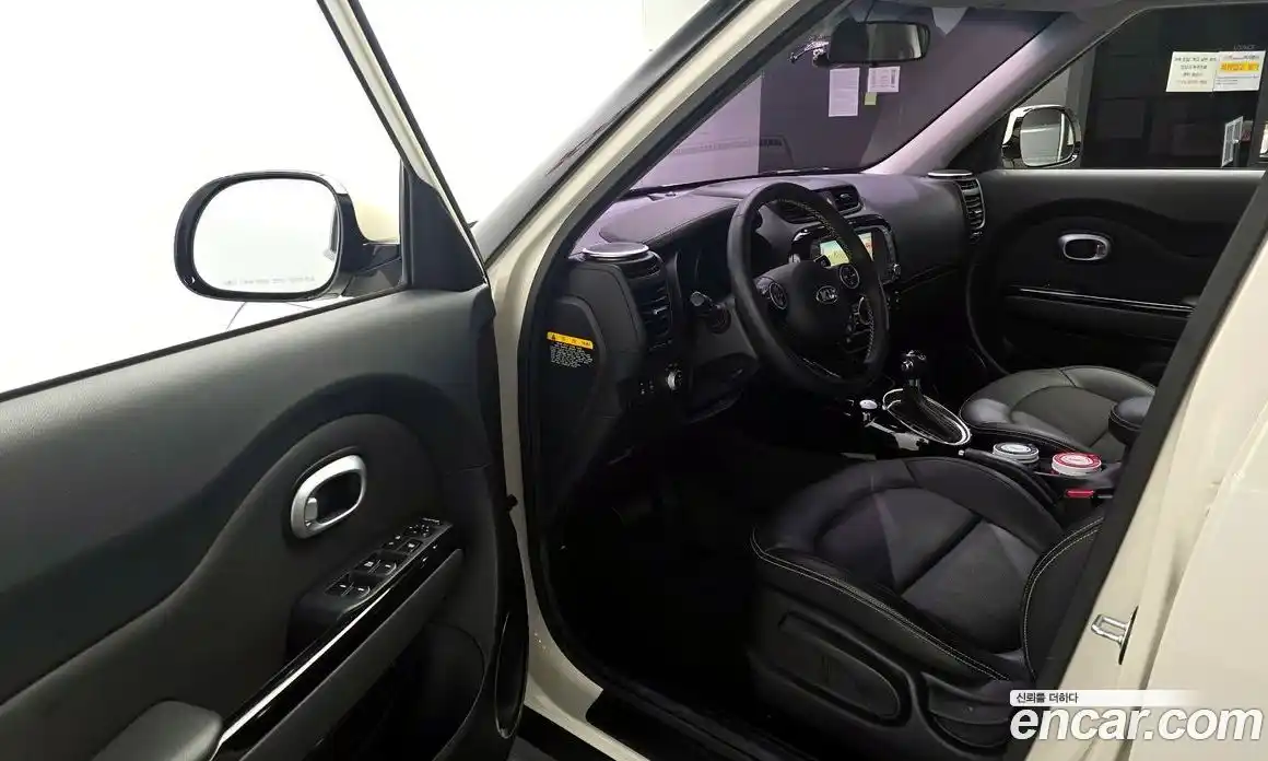 Kia Soul 2014 1.6 гидро в Москве № 1244882, фото 10