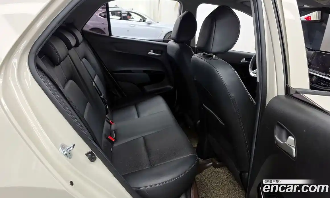 Kia Morning 2021 1.0 Автомат в Москве № 1245343, фото 12