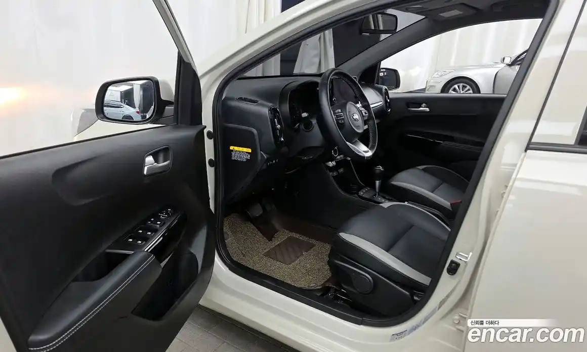 Kia Morning 2021 1.0 Автомат в Москве № 1245343, фото 10