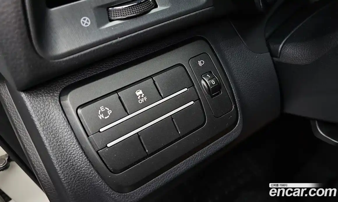 SsangYong TIBOLI 2018 1.6 Автомат в Москве № 1246226, фото 16