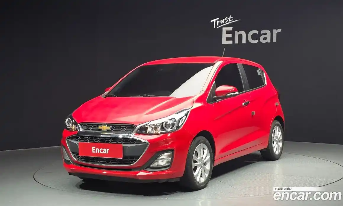 Chevrolet Spark 2018 1.0 гидро в Москве, фото 1