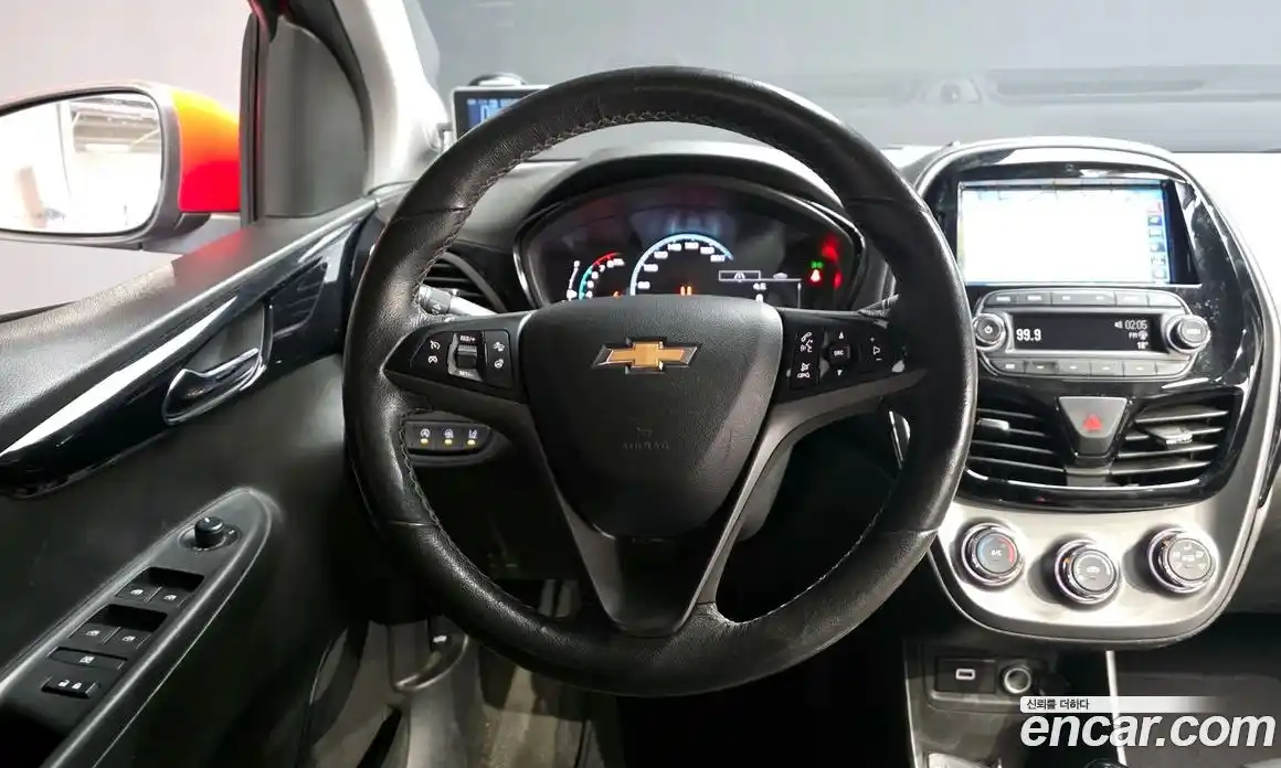 Chevrolet Spark 2018 1.0 гидро в Москве, фото 13