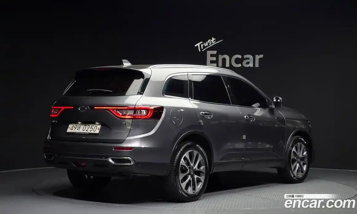 Renault QM6 2016 2.0 гидро в Москве № 1247729, фото 2
