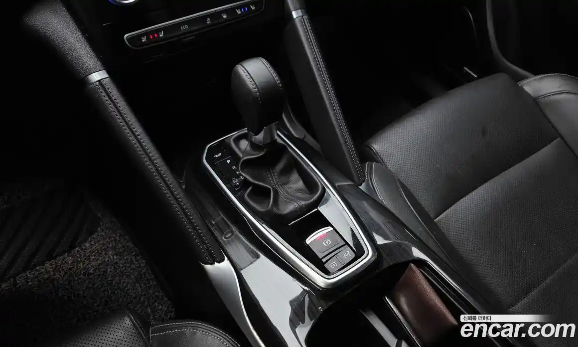 Renault QM6 2016 2.0 гидро в Москве № 1247729, фото 9